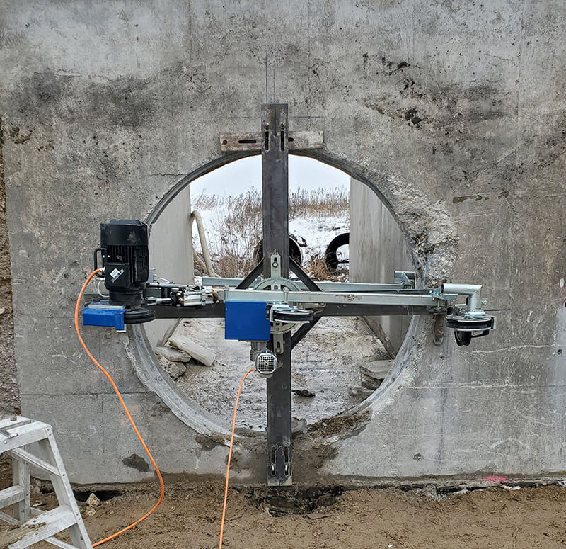 Circle Wire Saw Machine on Support